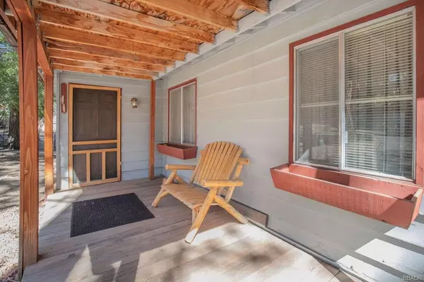 Fawnskin, CA 92333,39159 Sioux DR