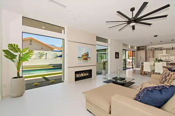 La Quinta, CA 92253,53785 Avenida Vallejo