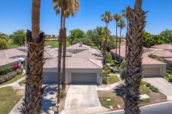 La Quinta, CA 92253,54338 Oak Tree