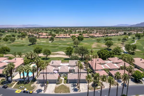 La Quinta, CA 92253,54338 Oak Tree