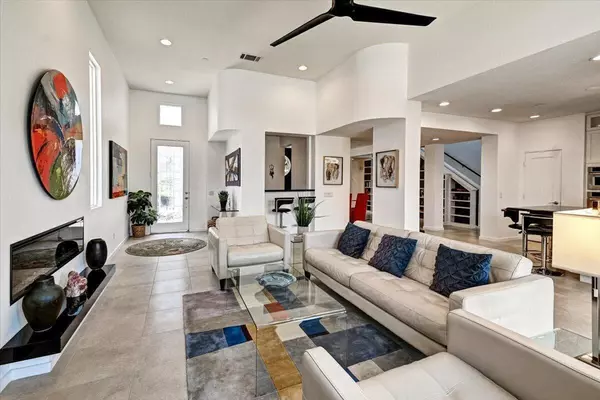 Palm Springs, CA 92262,551 Skylar LN