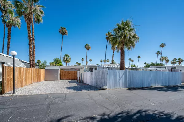 Palm Springs, CA 92264,120 Geronimo ST