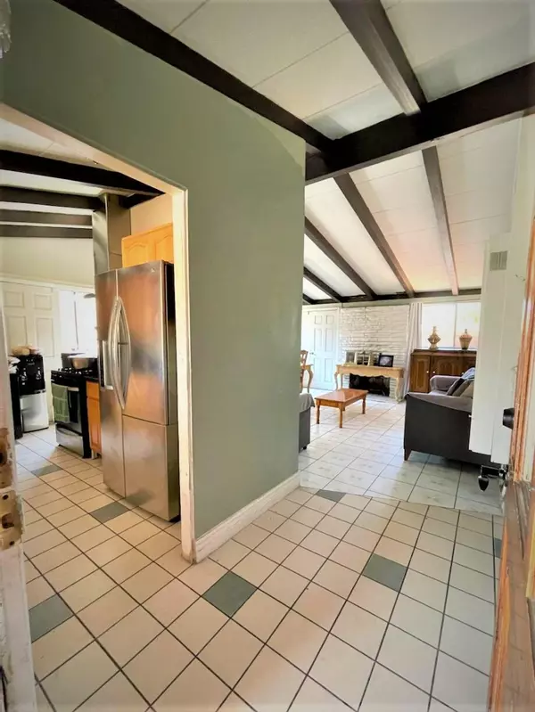 Pomona, CA 91768,2621 Barjud AVE