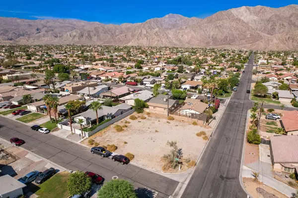 La Quinta, CA 92253,52775 Avenida Navarro