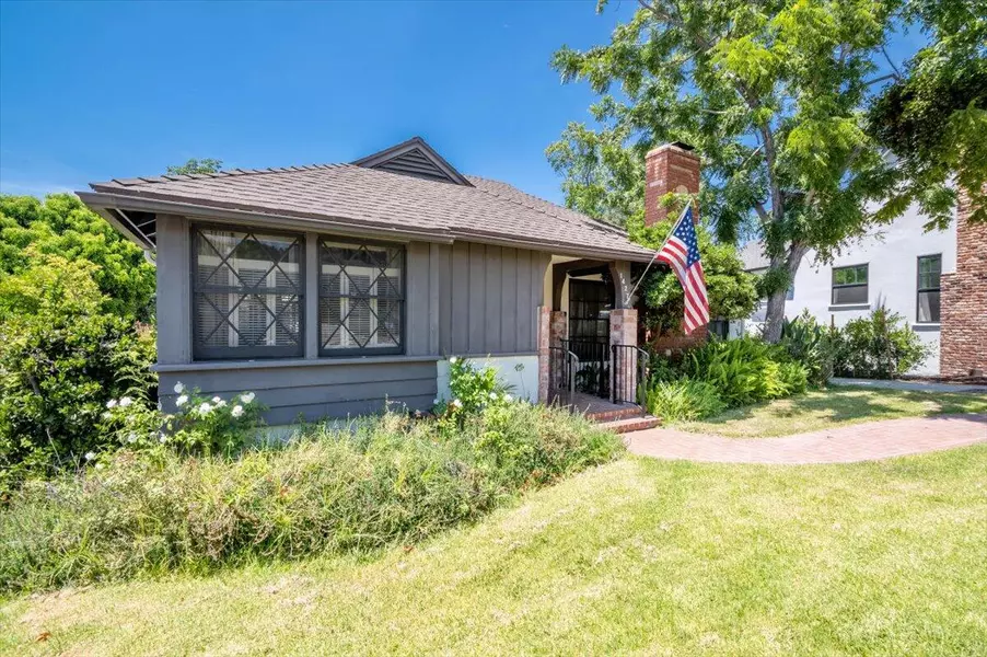 1427 Merriman DR, Glendale, CA 91202