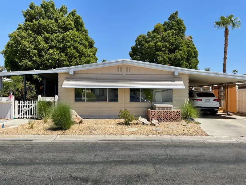 37 N Paseo Laredo, Cathedral City, CA 92234