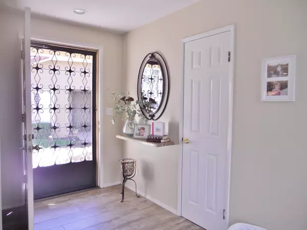 Palm Desert, CA 92260,172 Gran