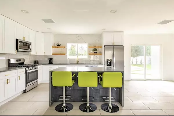 Palm Springs, CA 92262,2665 E Vincentia RD