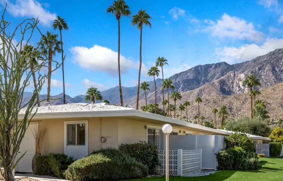 2240 S Calle Palo Fierro #12, Palm Springs, CA 92264