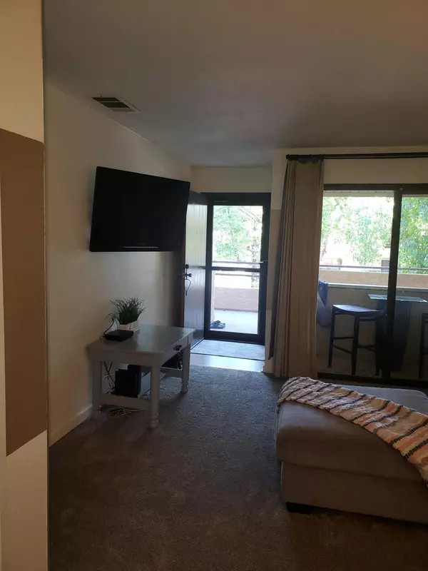 Palm Springs, CA 92262,2810 N Arcadia CT #214