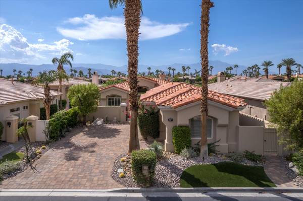 367 Tomahawk DR, Palm Desert, CA 92211