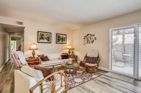 1202 Sunflower Circle CIR, Palm Springs, CA 92262