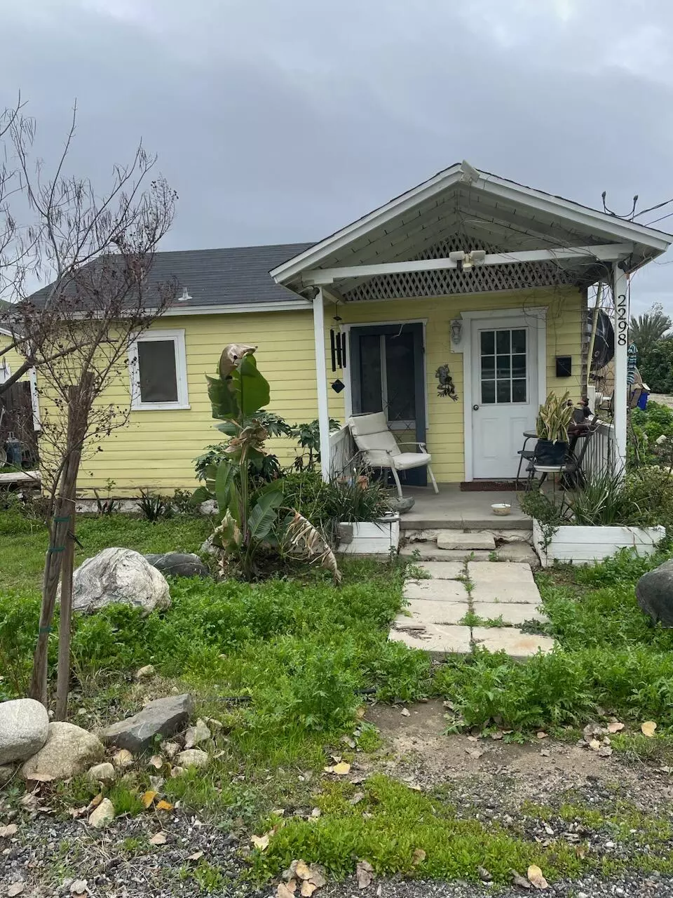 Mentone, CA 92359,2298 Mentone BLVD