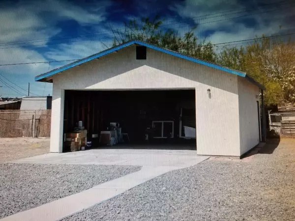 Bombay Beach, CA 92257,9547 Avenue D