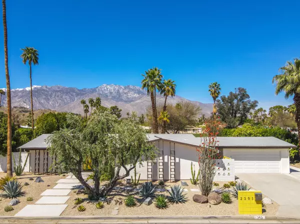 2393 S Brentwood DR, Palm Springs, CA 92264