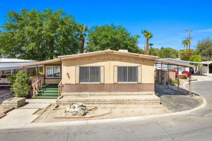 68 Calle De Estrellas, Palm Springs, CA 92264