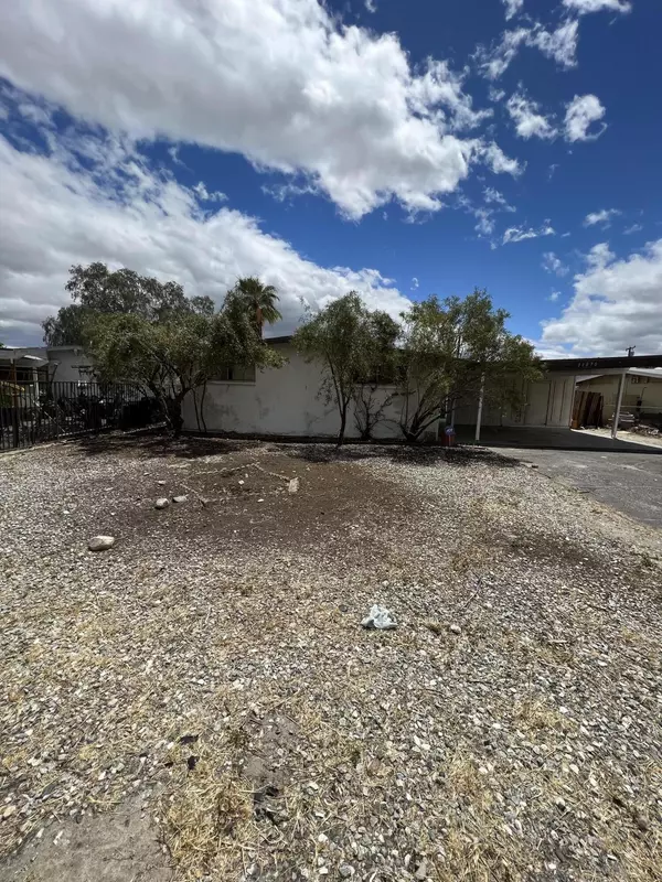 31070 Santa Barbara DR, Cathedral City, CA 92234