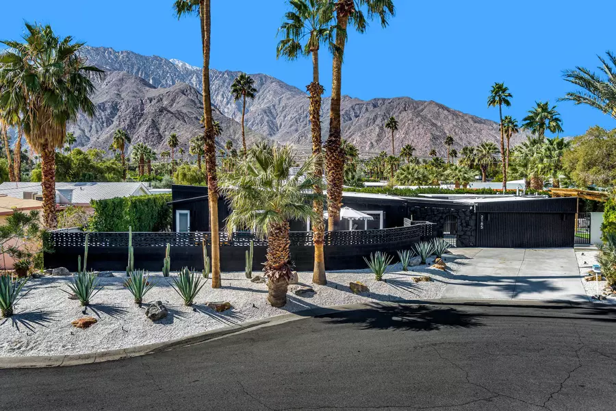 2185 Jacques DR, Palm Springs, CA 92262