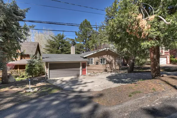 Big Bear Lake, CA 92315,1137 Club View DR