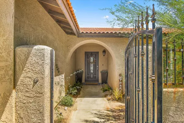 Cathedral City, CA 92234,67640 Vista Chino