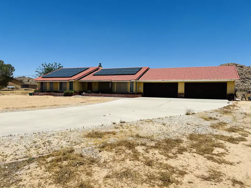 14223 Oden DR, Apple Valley, CA 92307