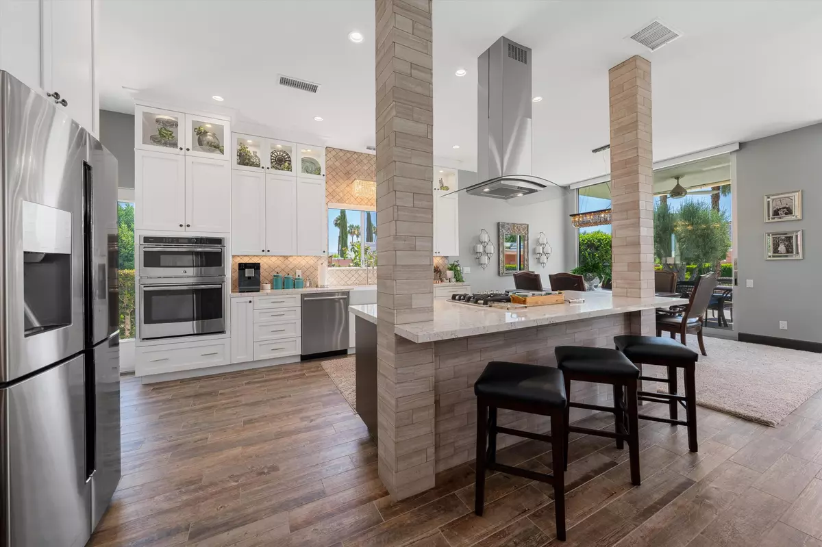 Palm Desert, CA 92260,47434 Medina DR