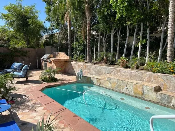 La Quinta, CA 92253,60755 Living Stone DR