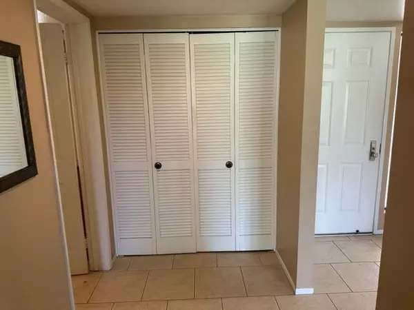 Palm Desert, CA 92211,41450 Inverness WAY