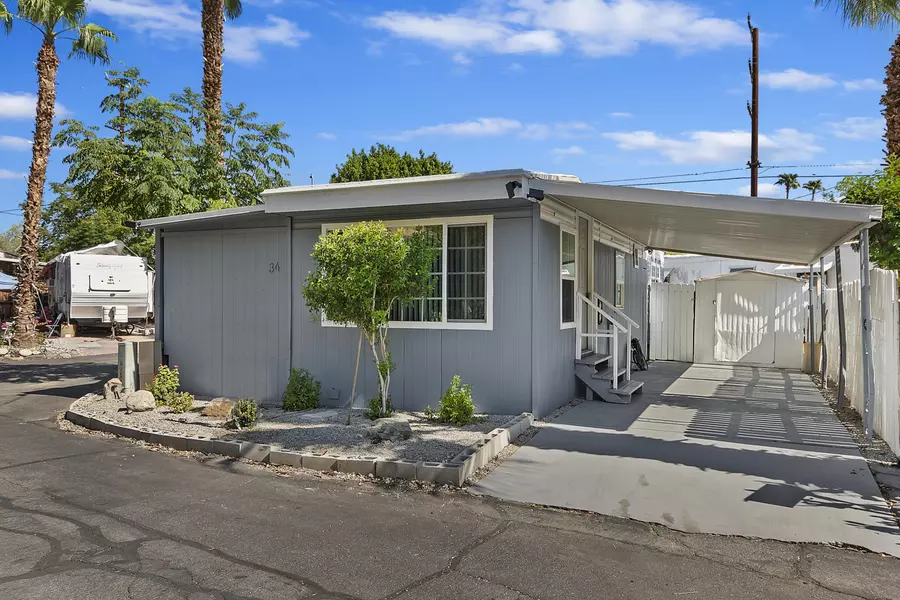 34 Mars ST, Palm Springs, CA 92264