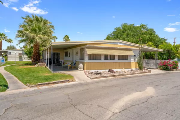 70 Calle De Estrellas, Palm Springs, CA 92264