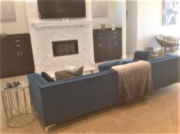 Palm Desert, CA 92211,74130 Pele PL