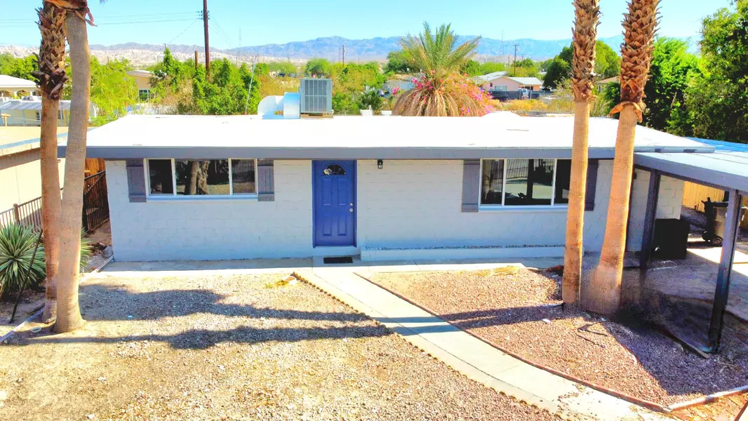 72380 Fantail DR, Mecca, CA 92254