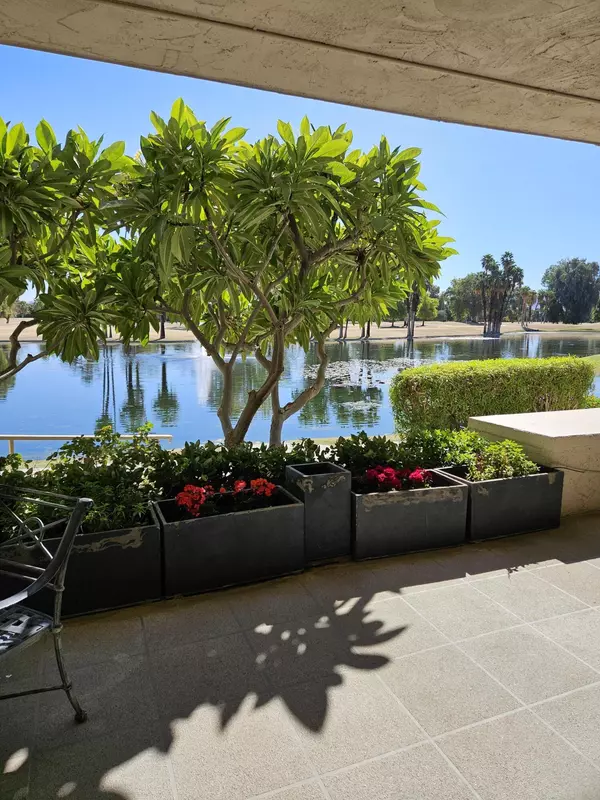 Rancho Mirage, CA 92270,910 Island DR #113