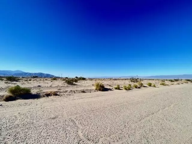 2641 Desert DR, Thermal, CA 92274