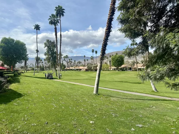 261 Santa Barbara CIR, Palm Desert, CA 92260