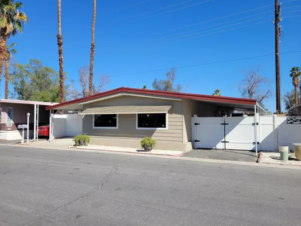 140 Calle Arriba, Palm Springs, CA 92264