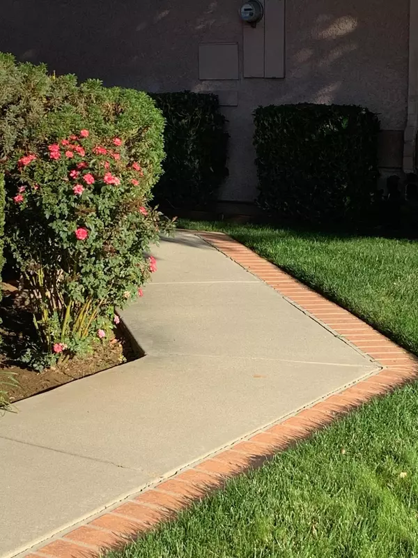 Banning, CA 92220,1308 Pleasant Valley AVE