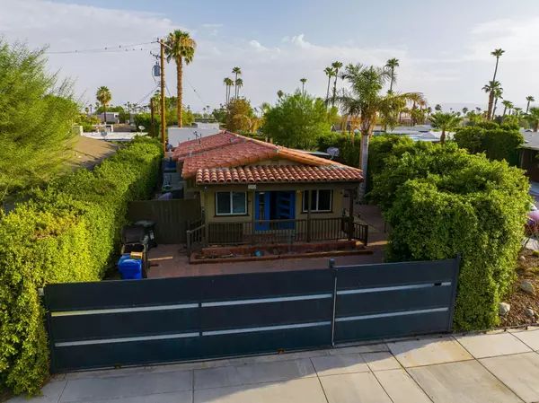 545 Calle Amigos #1, Palm Springs, CA 92264