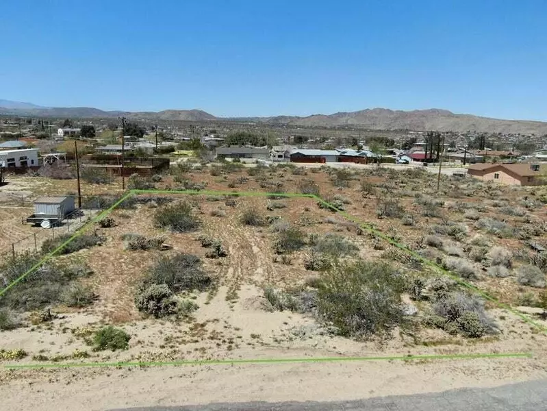 61922 Mountain View CIR, Joshua Tree, CA 92252