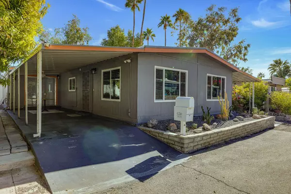 124 Valley DR, Palm Springs, CA 92264