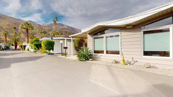 Palm Springs, CA 92264,907 Oahu LN