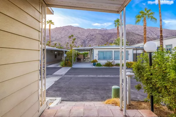 Palm Springs, CA 92264,314 Lei DR