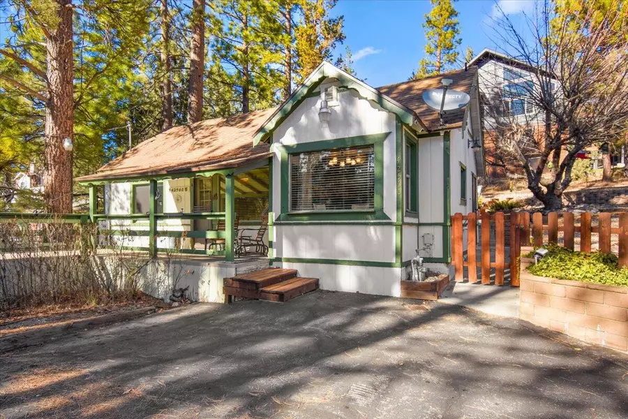 42560 Cougar RD, Big Bear Lake, CA 92315