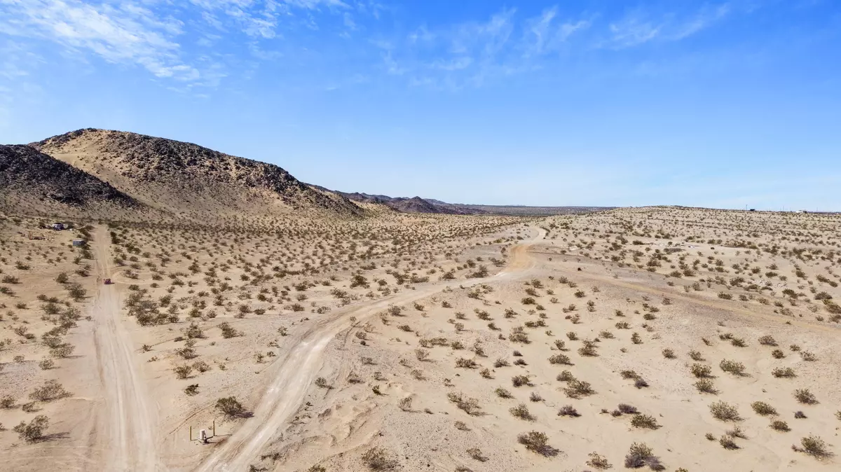 Twenty-nine Palms, CA 92277,0 Michael WAY