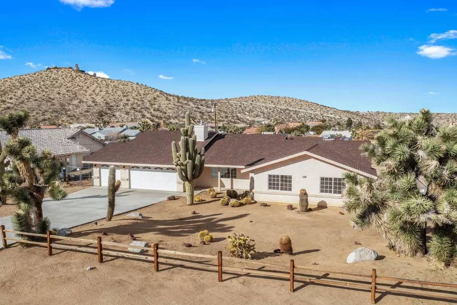 57996 Desert Gold DR, Yucca Valley, CA 92284