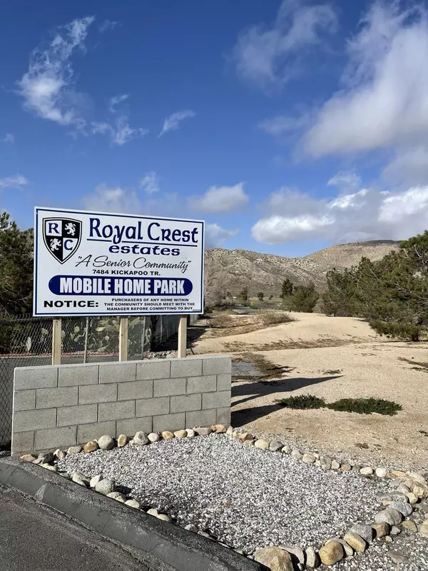 Yucca Valley, CA 92284,7484 Kickapoo TRL #44