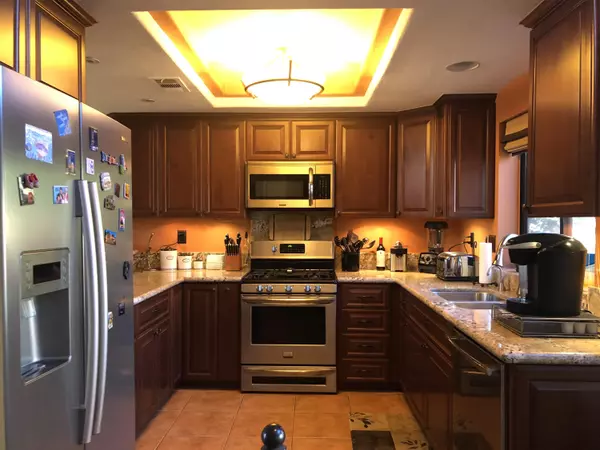 La Quinta, CA 92253,49100 Tango CT