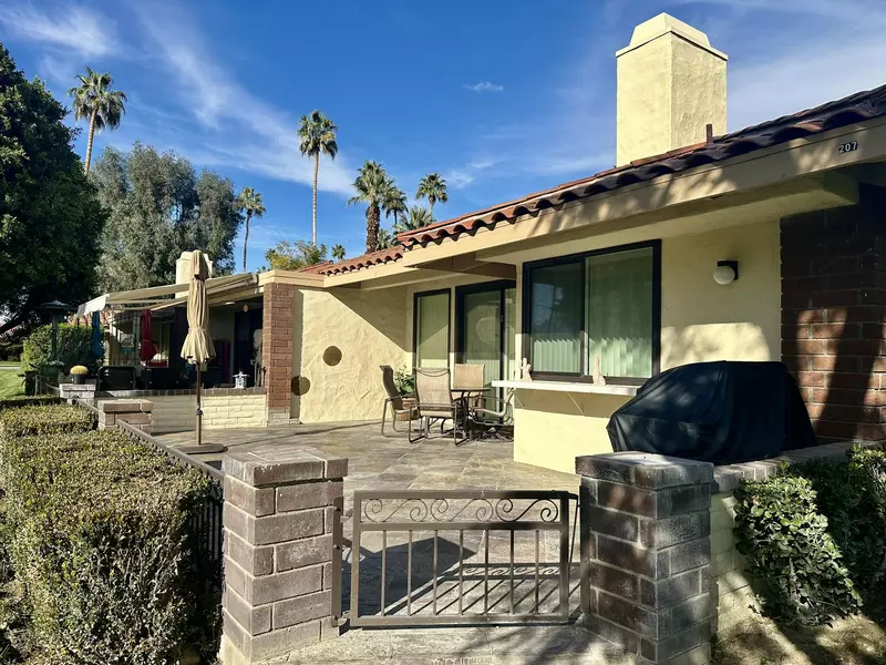 207 Serena DR, Palm Desert, CA 92260