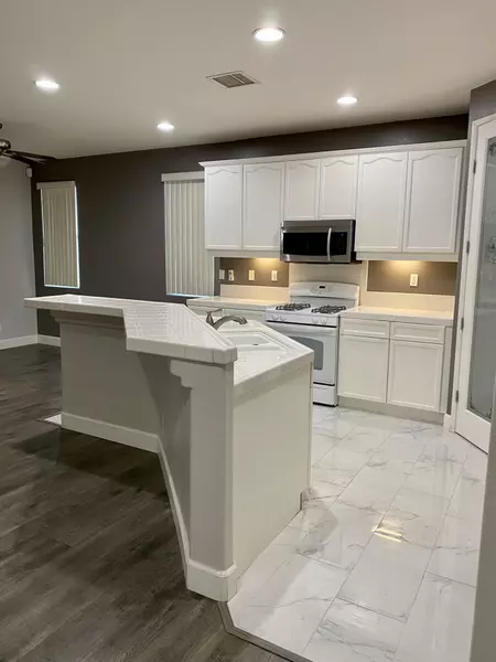 66217 S Agua Dulce DR, Desert Hot Springs, CA 92240