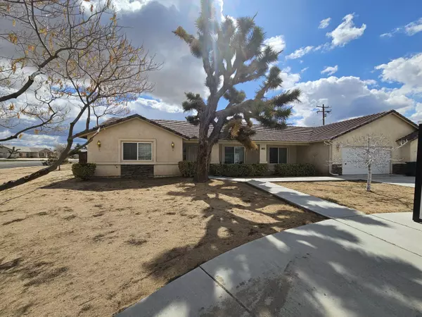 18447 Owatonna RD, Apple Valley, CA 92307